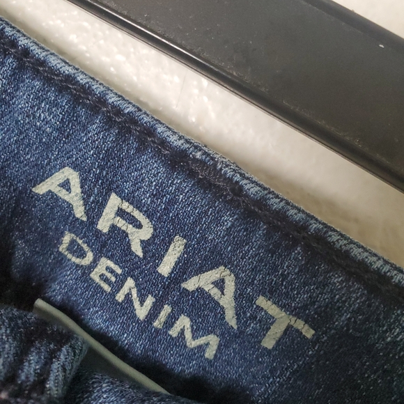 Ariat Denim Ella Trouser Wide Leg Jeans In Bluebell Stretch Denim - Picture 7 of 16